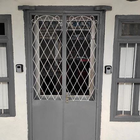 Hutton Lane Hostel Georgetown Esterno foto