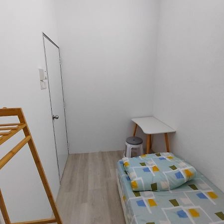 Hutton Lane Hostel Georgetown Esterno foto