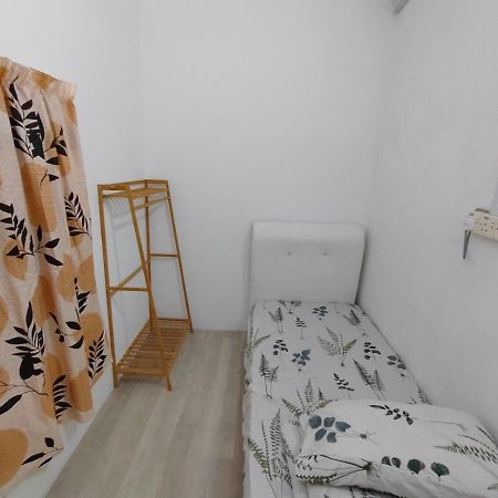 Hutton Lane Hostel Georgetown Esterno foto