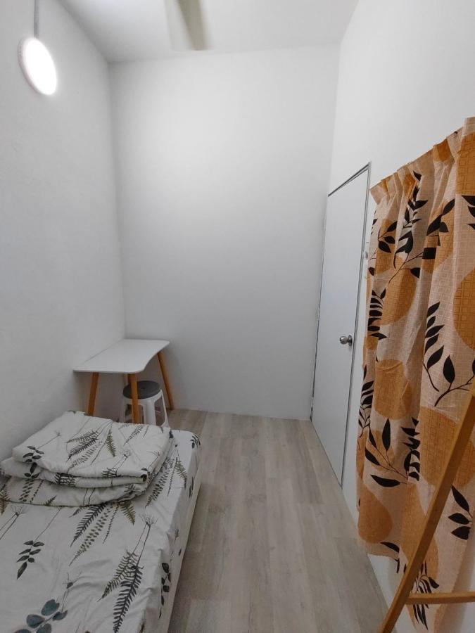 Hutton Lane Hostel Georgetown Esterno foto
